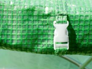 Fixarea foliei în orificiile de la intrare     opt